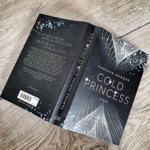 Cold Princess ganzer Buchrücken