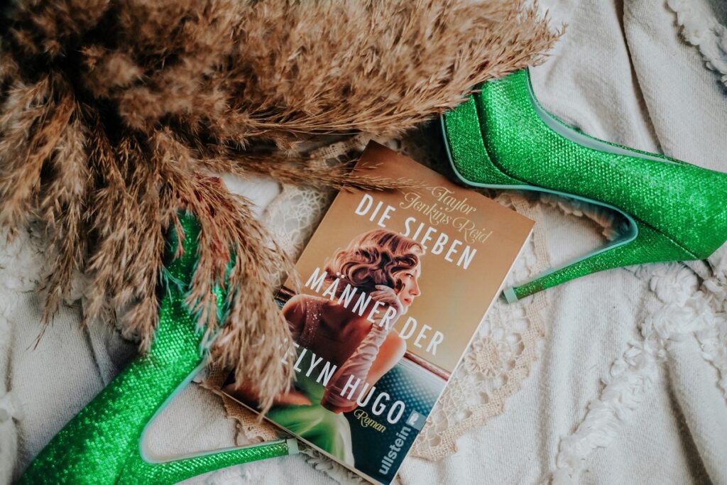 „Die sieben Männer der Evelyn Hugo“, Taylor Jenkins Reid, Ullstein Verlag, Spiegel Bestseller, Biografie, Buchblog, Buch Rezension, Queerbooks