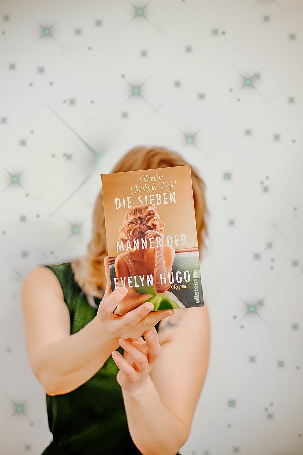 „Die sieben Männer der Evelyn Hugo“, Taylor Jenkins Reid, Ullstein Verlag, Spiegel Bestseller, Biografie, Buchblog, Buch Rezension, Queerbooks
